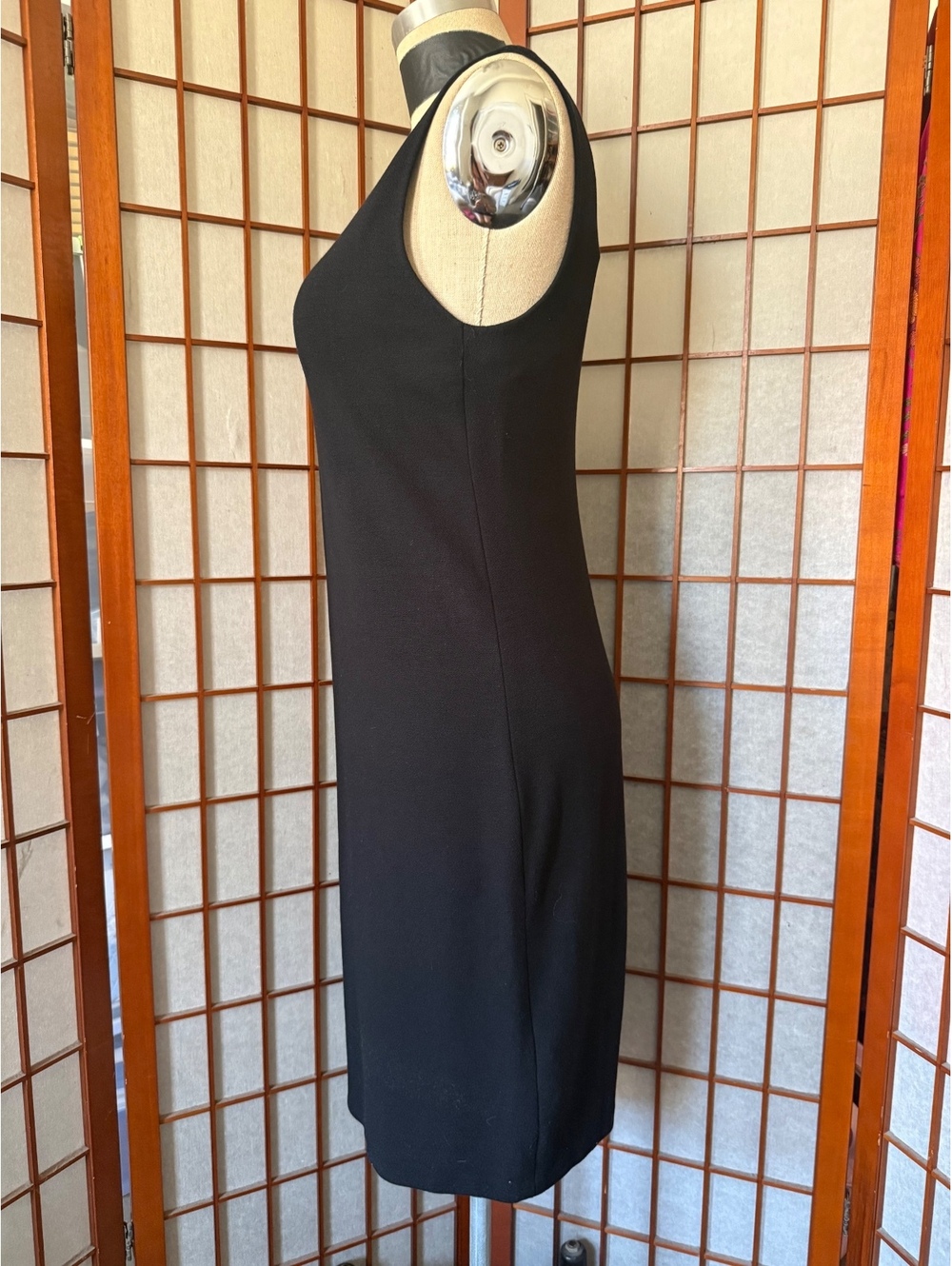 Vince Black Stretch Knit Sheath Dress Sleeveless V-Neck Size 12 Made in USA - Picture 3 of 7